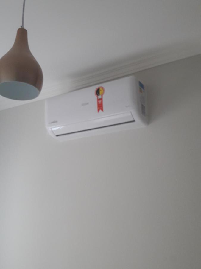 Hotel Quintino - Metro Se -Localizado No Coracao De Sao Paulo Proximo Ao Bras E 25 De Marco Com Estacionamento No Local Gratis Exterior foto A wall mounted air conditioner